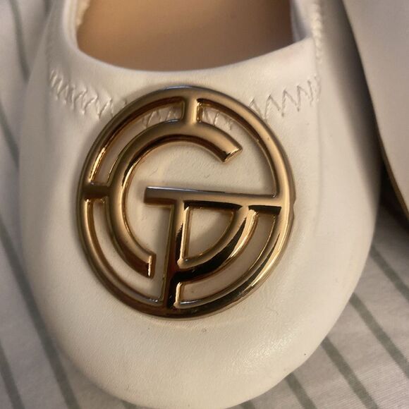 COPY - Tahari Women's White Ballet Flats - Picture 6 of 7